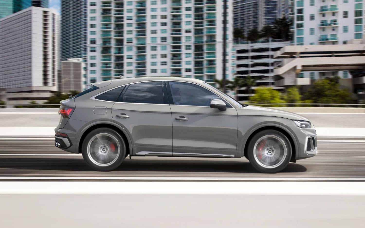 Audi SQ5 Sportback 2021 SUV Drive